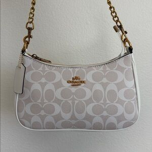 White Shoulder Bag